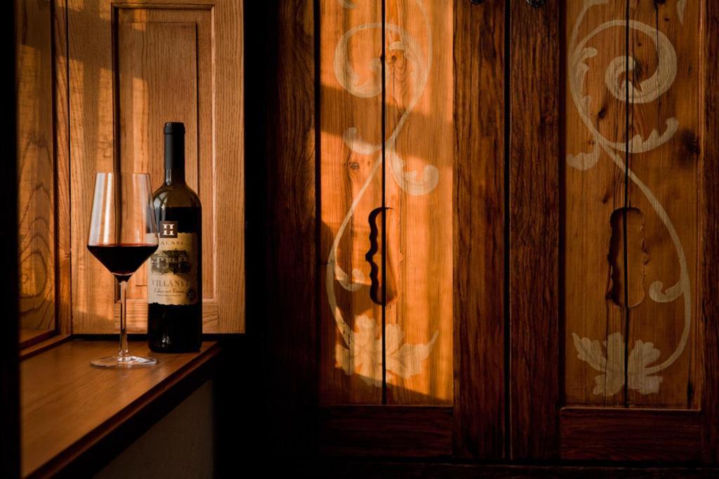 Halasi Pince Panzio Bed & Breakfast 3*